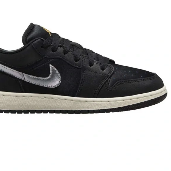 Jordan 1 Low SE “Black/Metallic Silver/Sail/Metallic Gold" - Picture 8 of 9